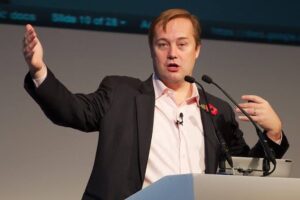 Jason Calacanis Opens Launch Accelerator Cohort 35 With $125K Investment Offers