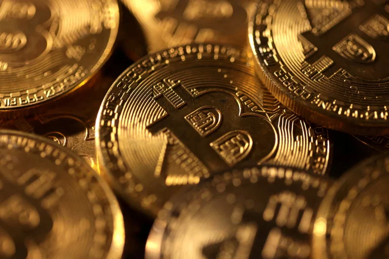 Bitcoin volatility in 2025