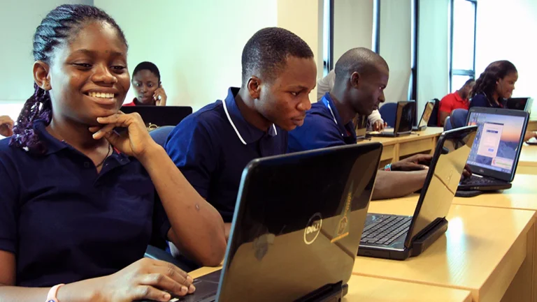 STUDENTS LEARNING TECH SKILLS