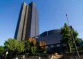 The South African Reserve Bank building, target of a new coalition formed by the country's regulated crypto platforms