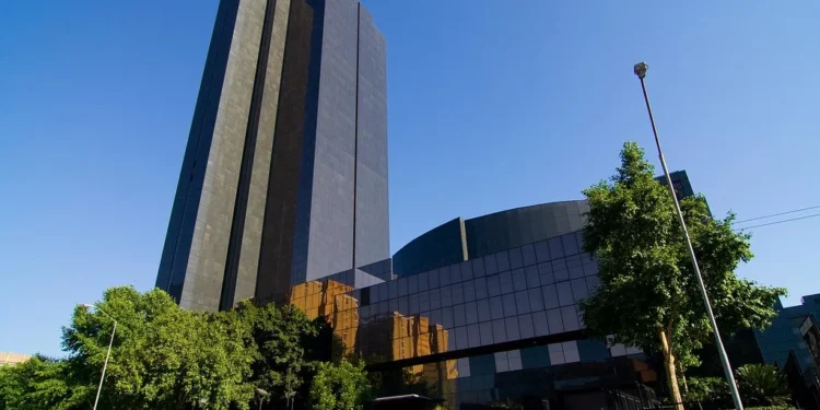 The South African Reserve Bank building, target of a new coalition formed by the country's regulated crypto platforms